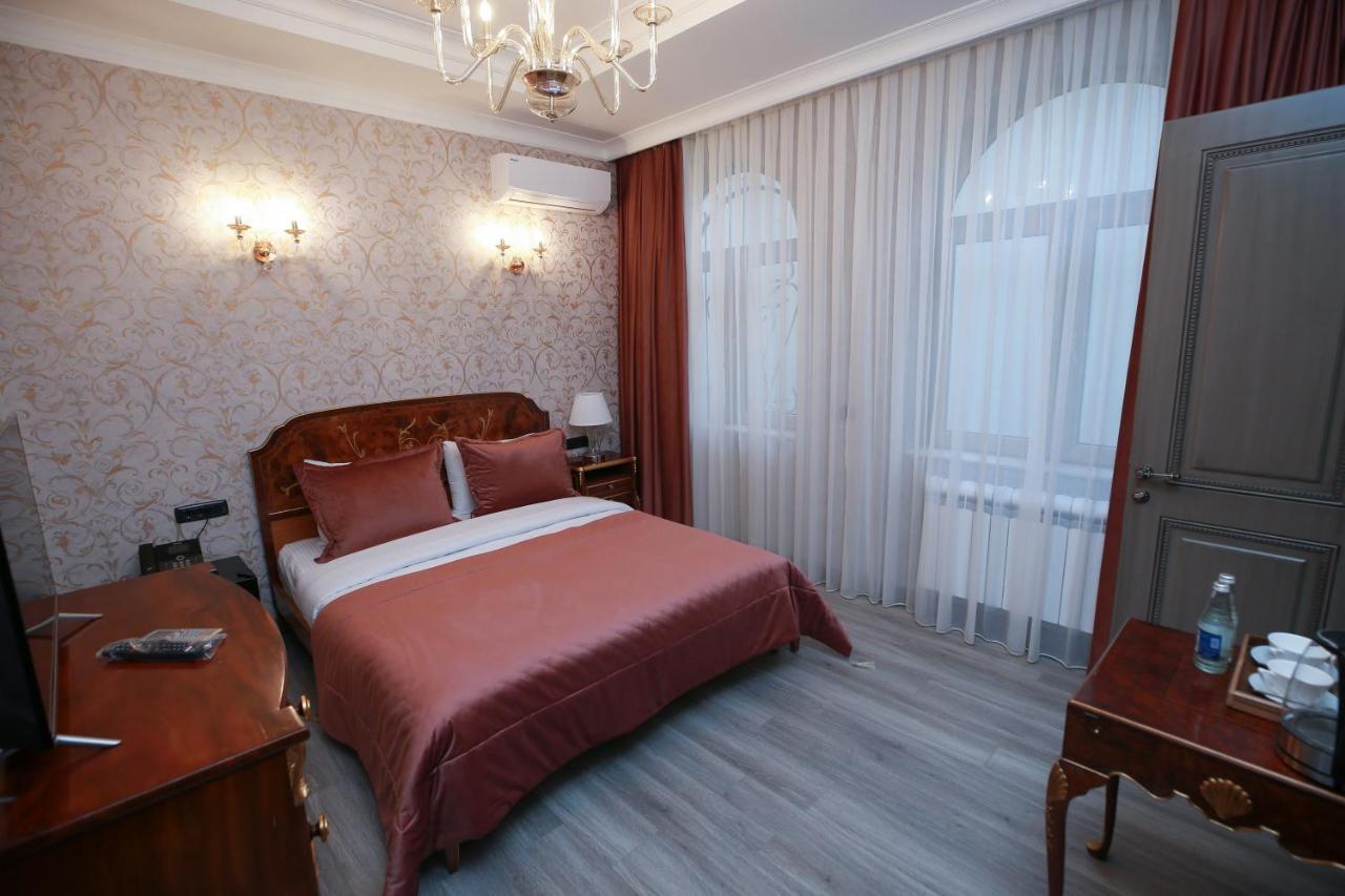 West Inn Hotel & Restaurant Nz Baku Exterior photo