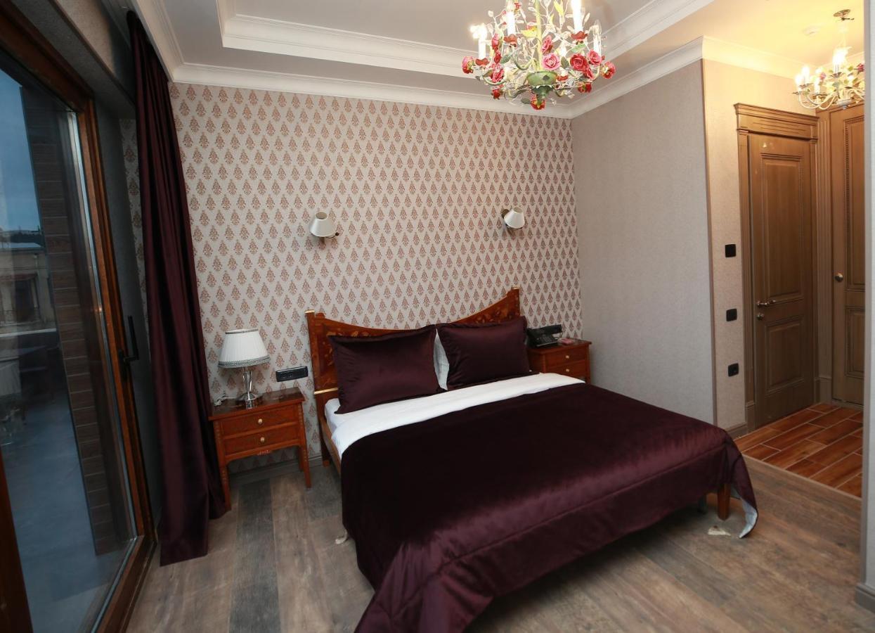 West Inn Hotel & Restaurant Nz Baku Exterior photo