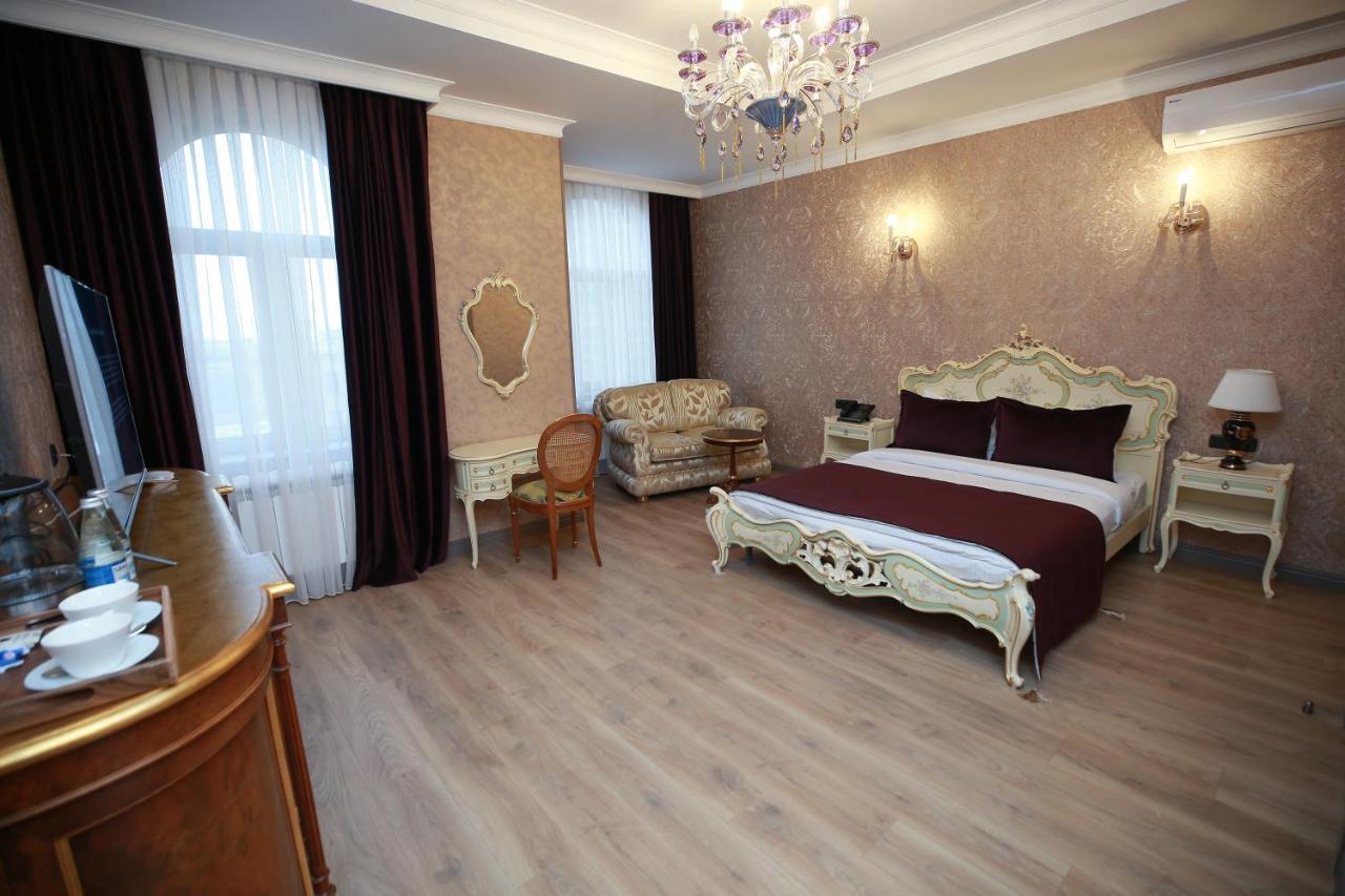 West Inn Hotel & Restaurant Nz Baku Exterior photo
