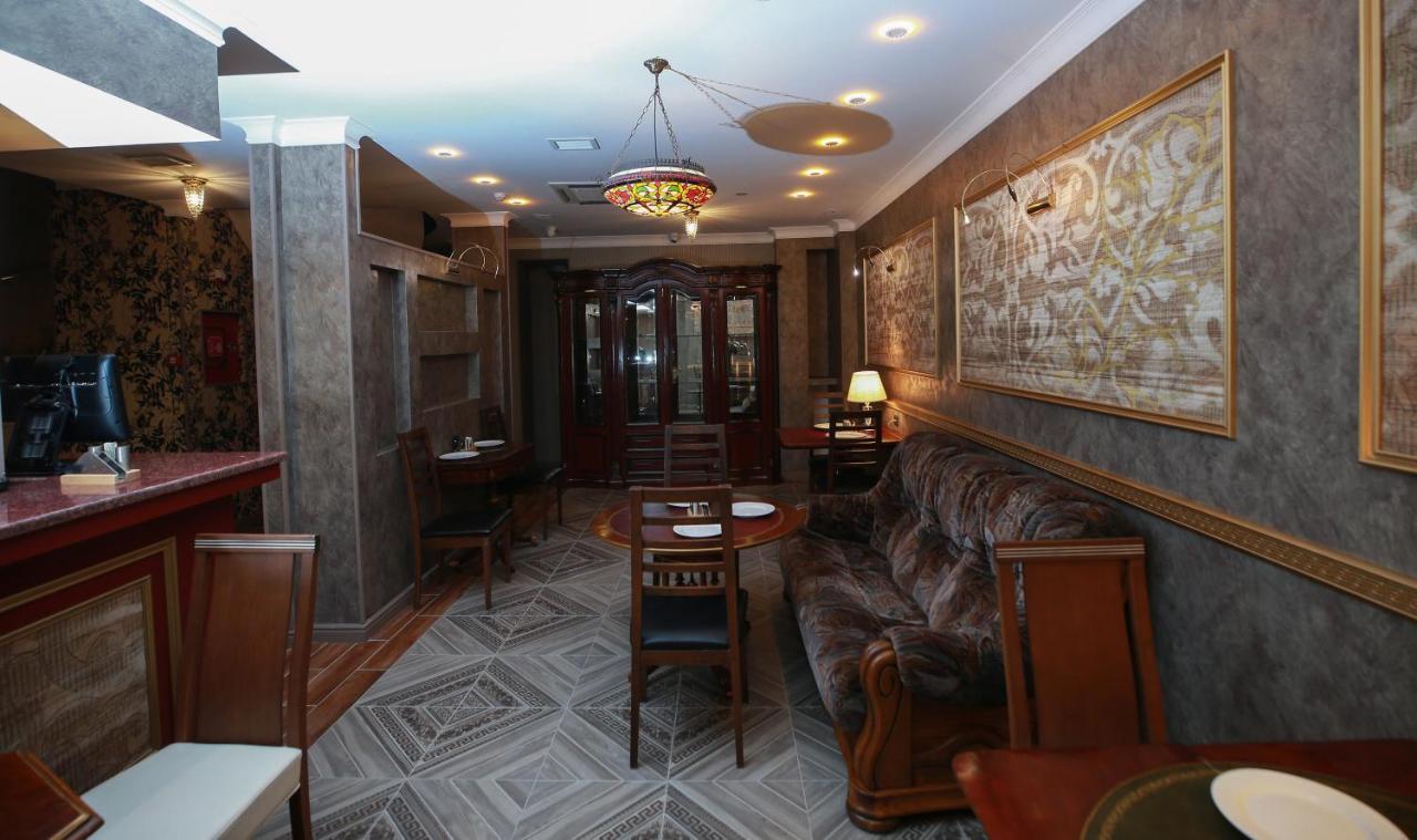 West Inn Hotel & Restaurant Nz Baku Exterior photo